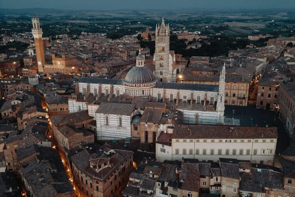 Siena bei Nacht