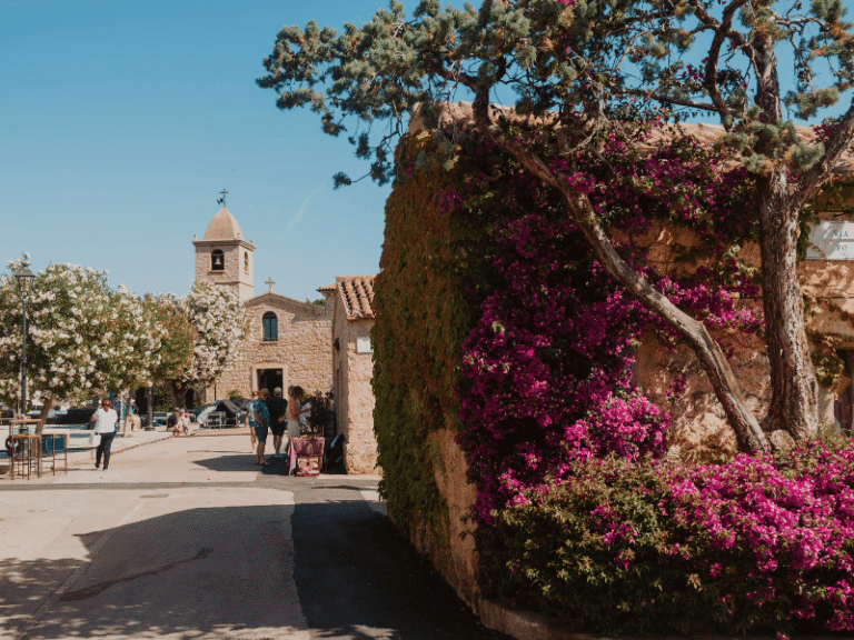San Pantaleo, kleines Städtchen auf Sardinien