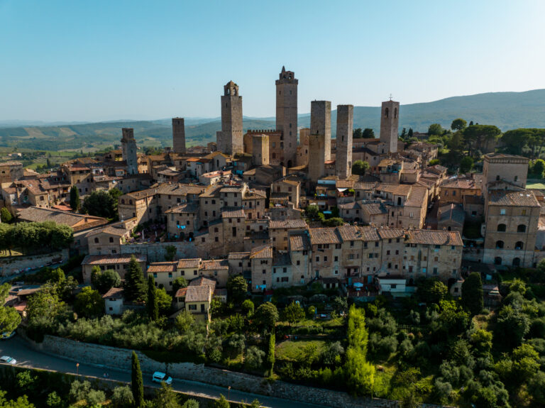 Panoramablick auf San Gimignano in der Toskana