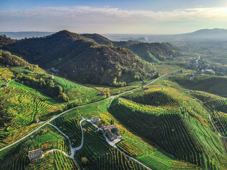 Vespa-Tour in Norditalien in den Prosecco-Hügeln, Vespa-Tour Venetien