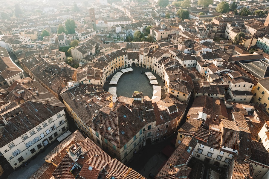 Die Vespa Tour Toskana Lucca